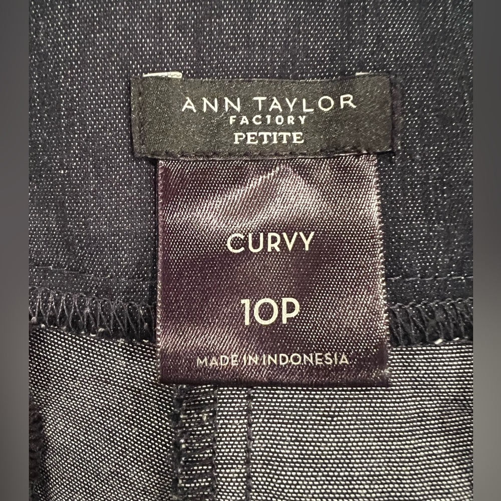 ANNE TAYLOR women blue curvy petite cottagecore capris/size 10P - Picture 2 of 8